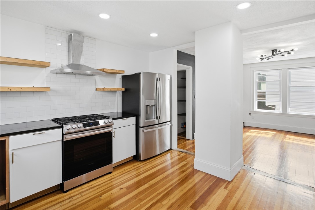 43 Sunset Avenue