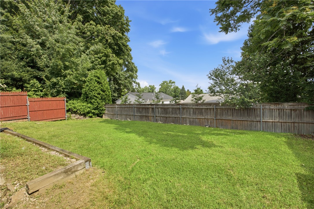 43 Sunset Avenue