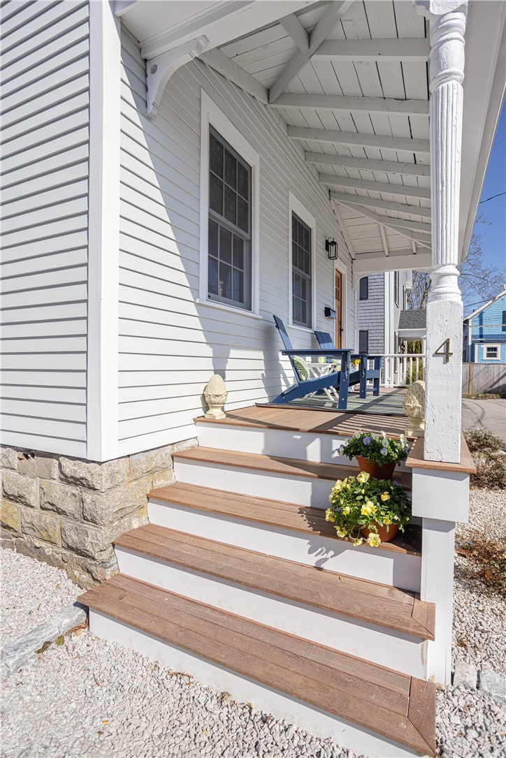 4 Gladding Court
