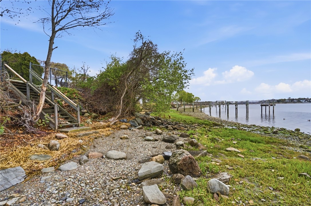 11 Cedar Drive