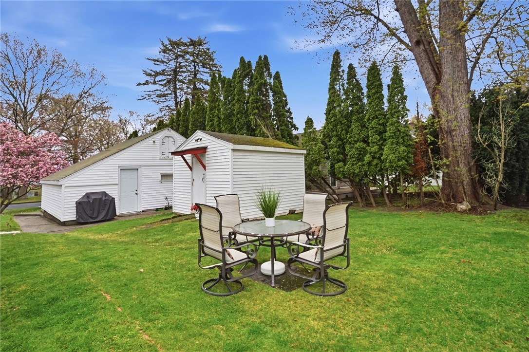 11 Cedar Drive