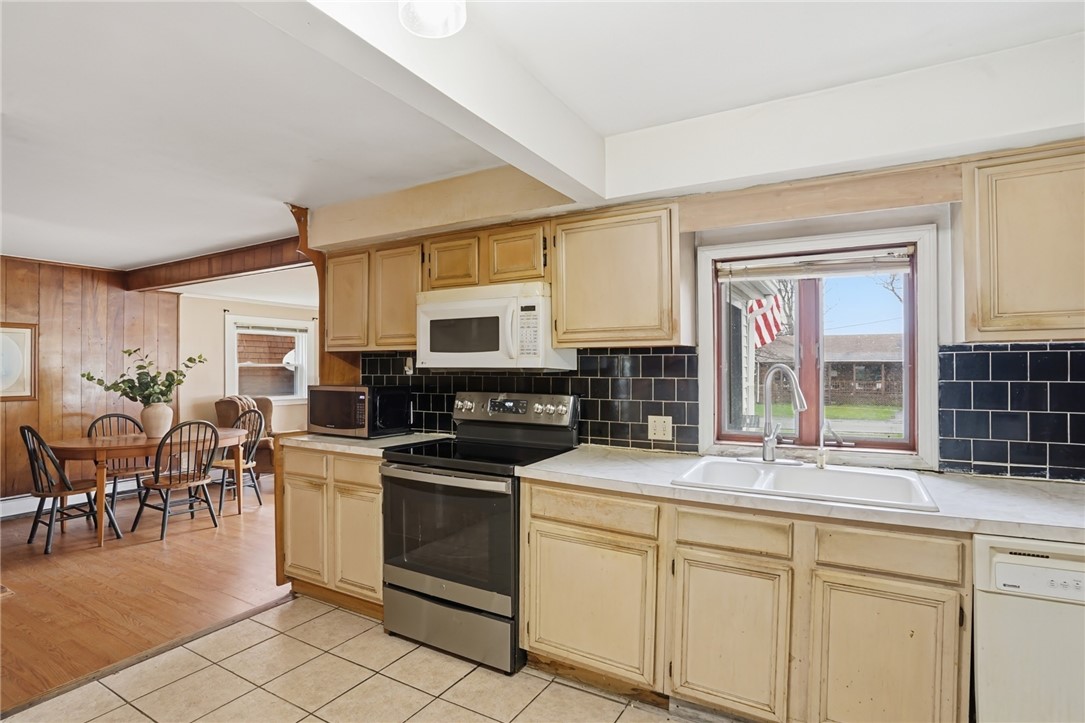 11 Cedar Drive