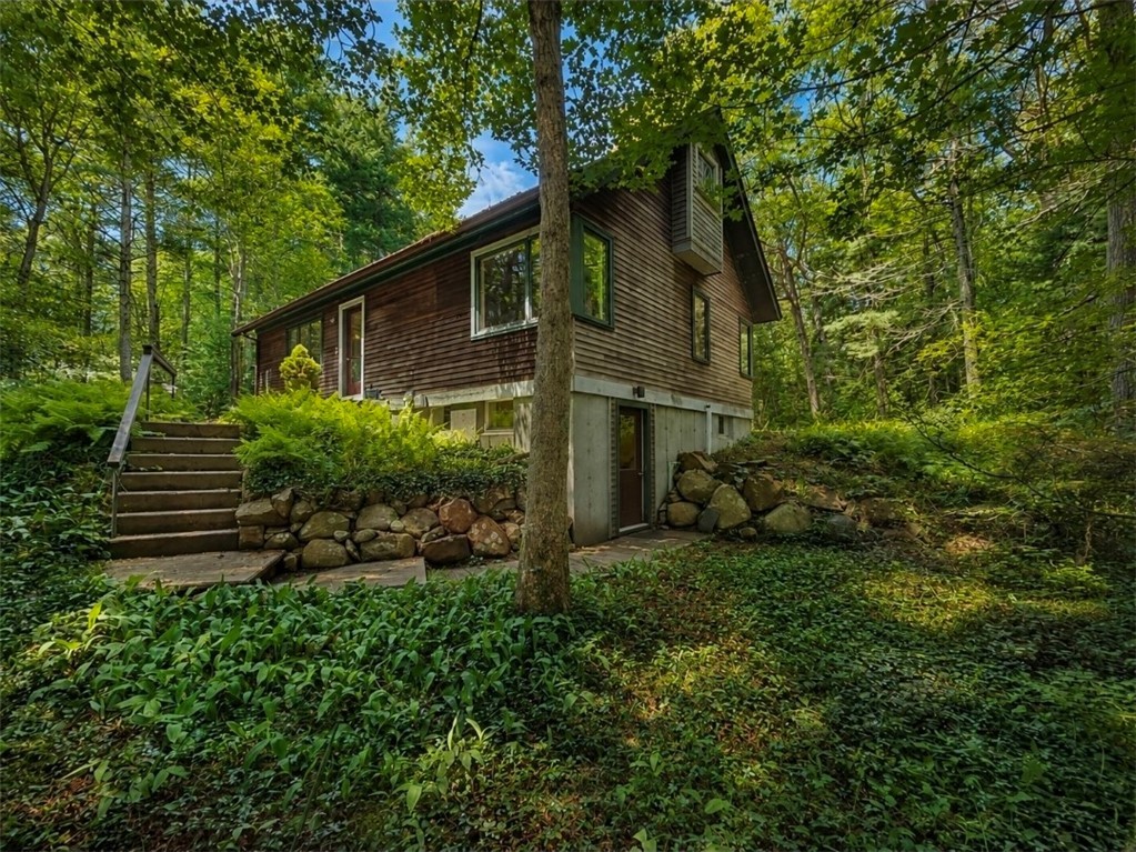 77 Indian Cedar Drive