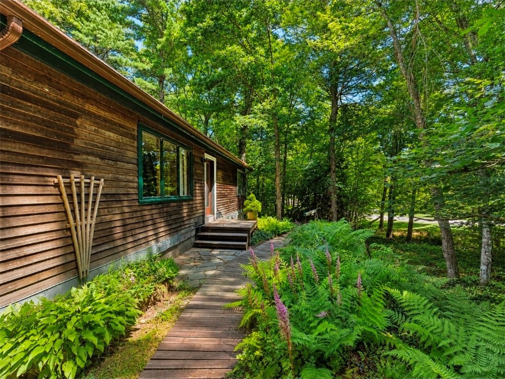 77 Indian Cedar Drive