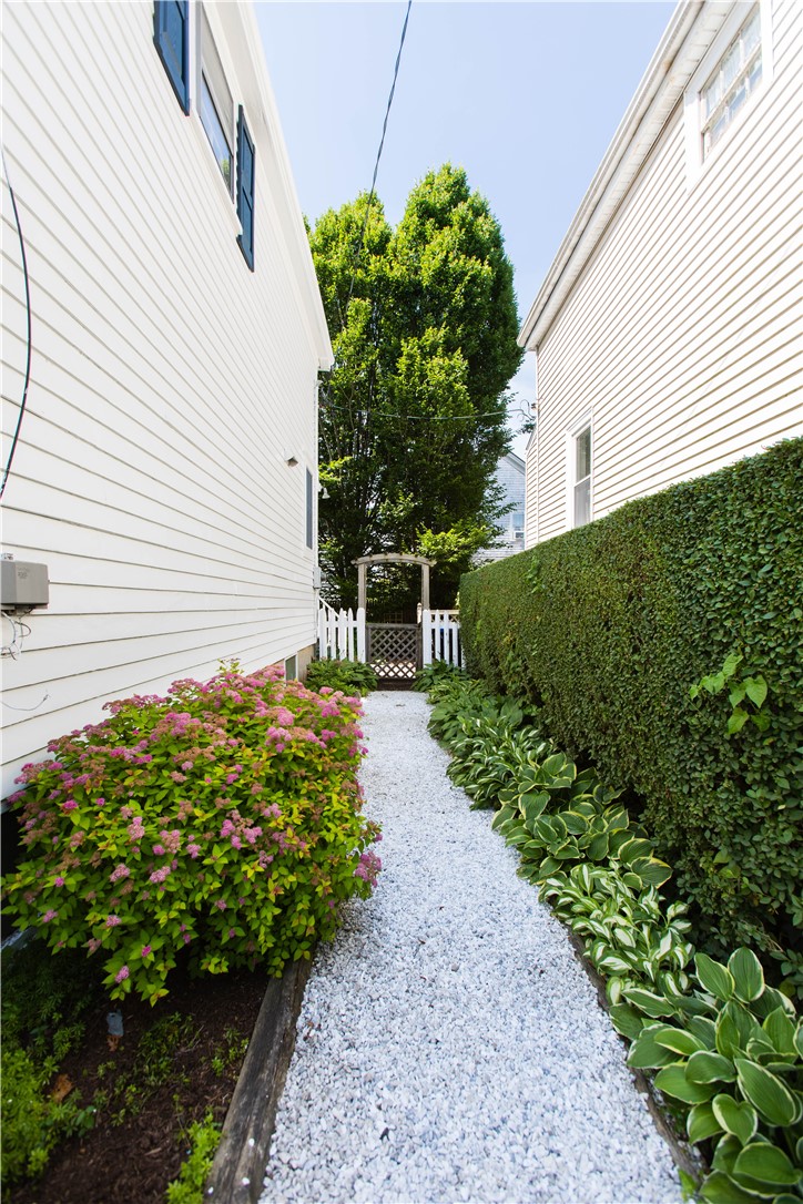 18 Lucas Avenue