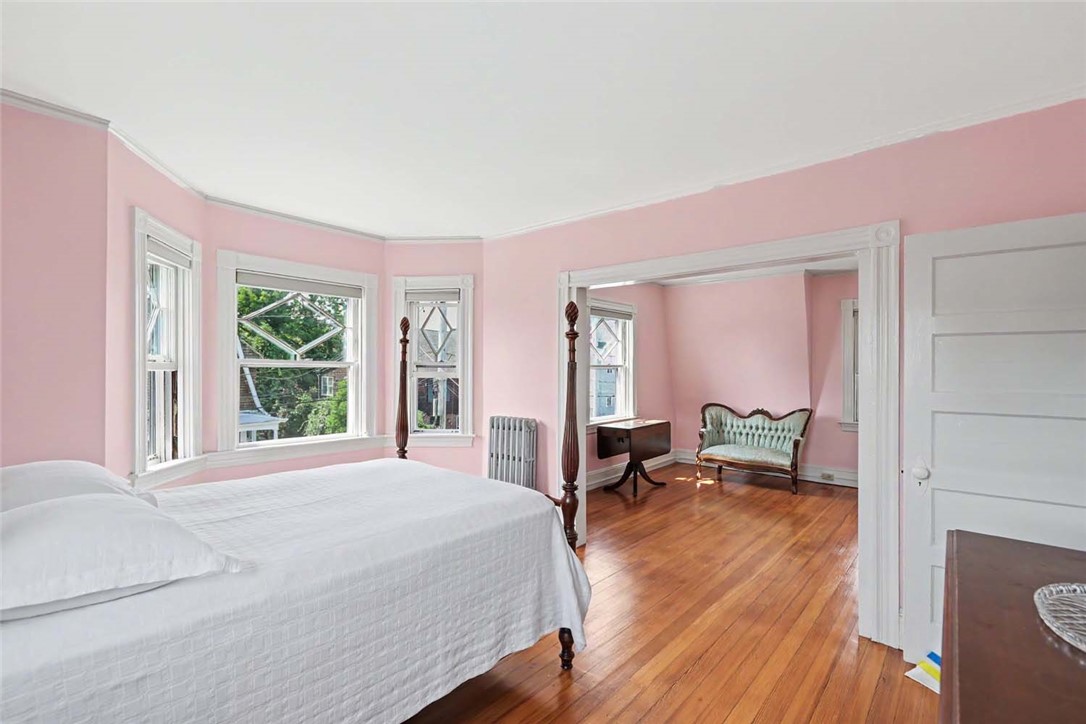 16 Hudson Place