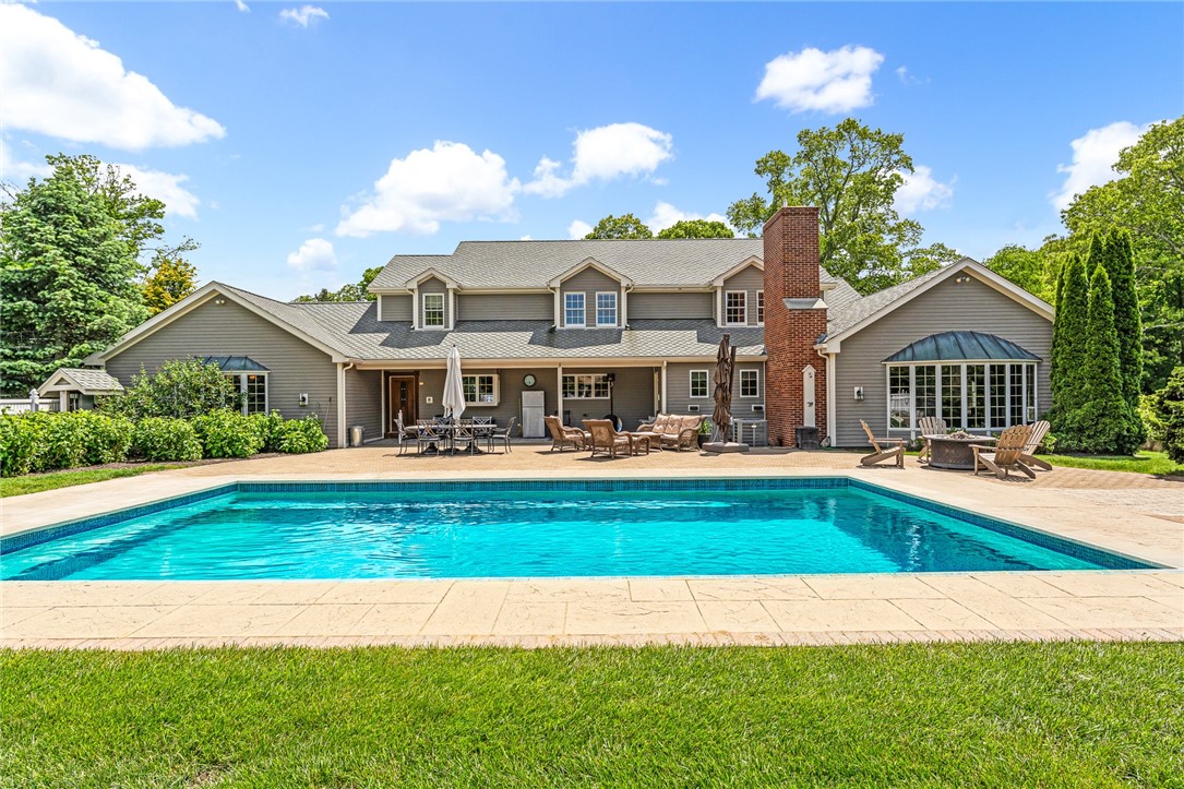 74 Oakwoods Drive