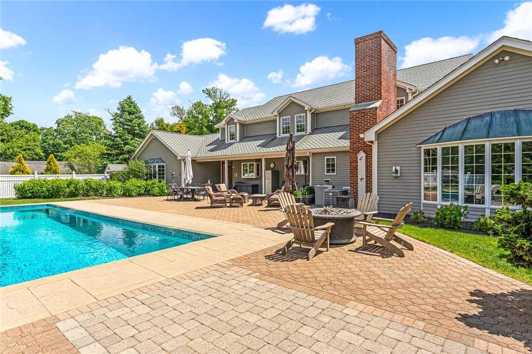 74 Oakwoods Drive