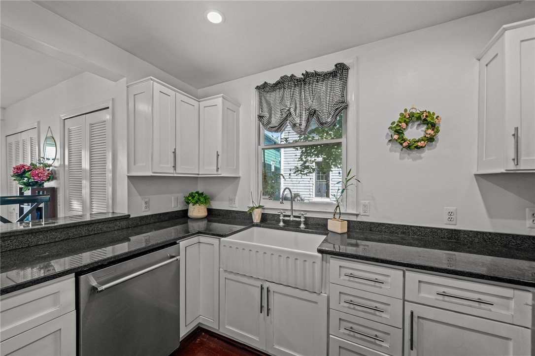 2 Lasalle Place