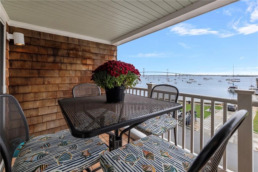 53 Conanicus Avenue 3A