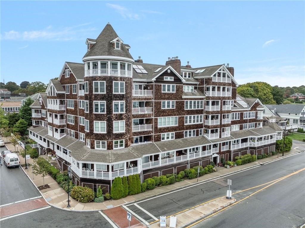53 Conanicus Avenue 3A