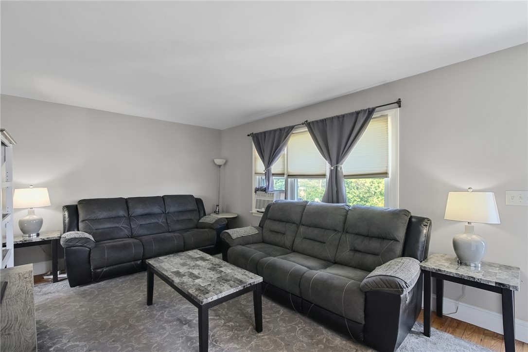 7 Thurston Avenue
