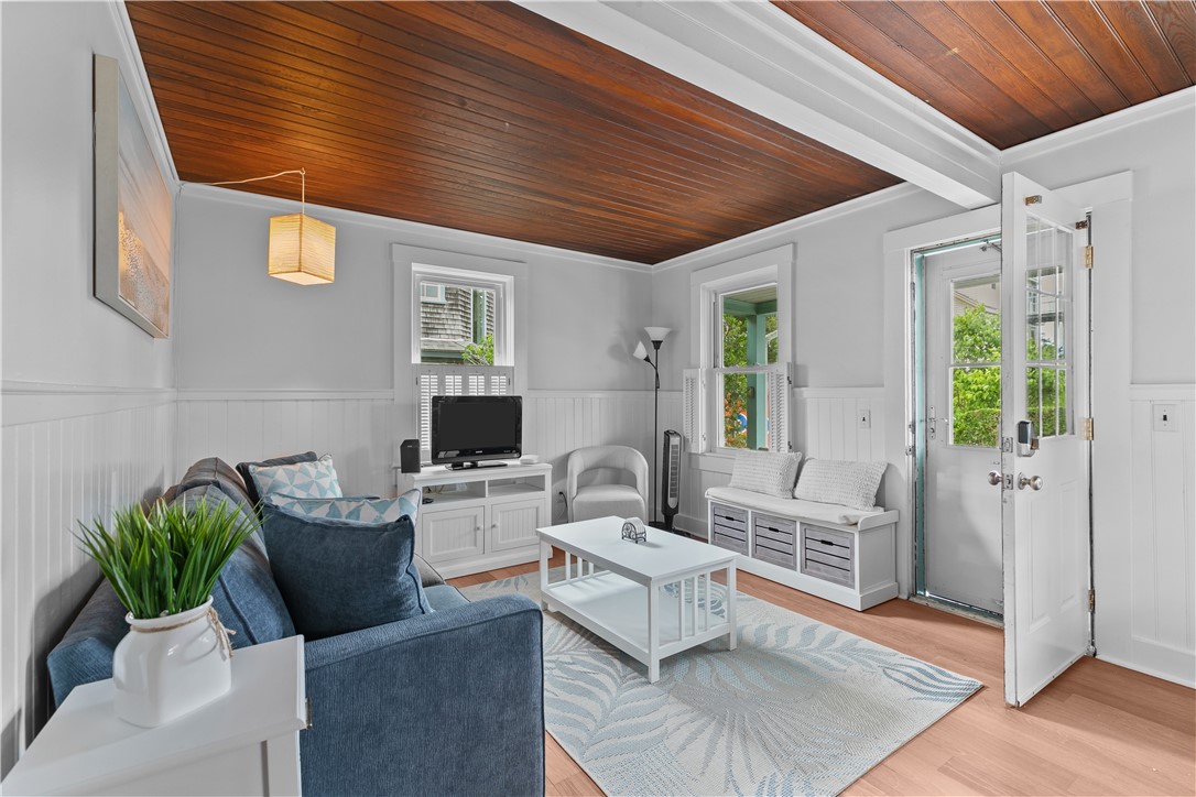 17 warren Avenue 17