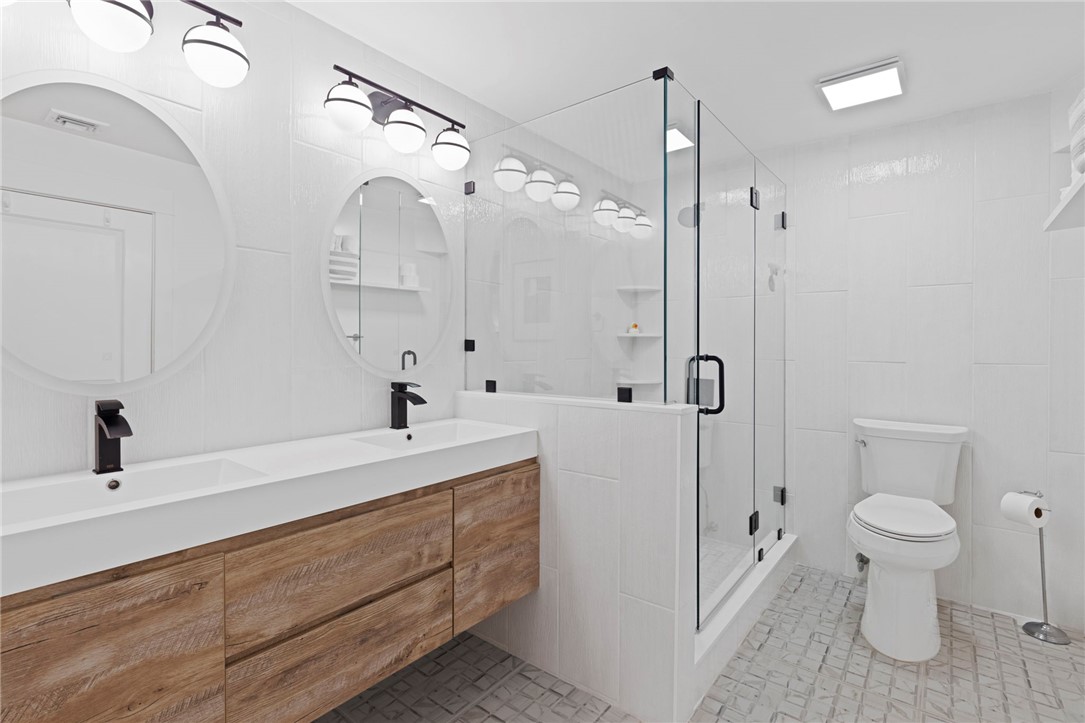426 Spring Street B101