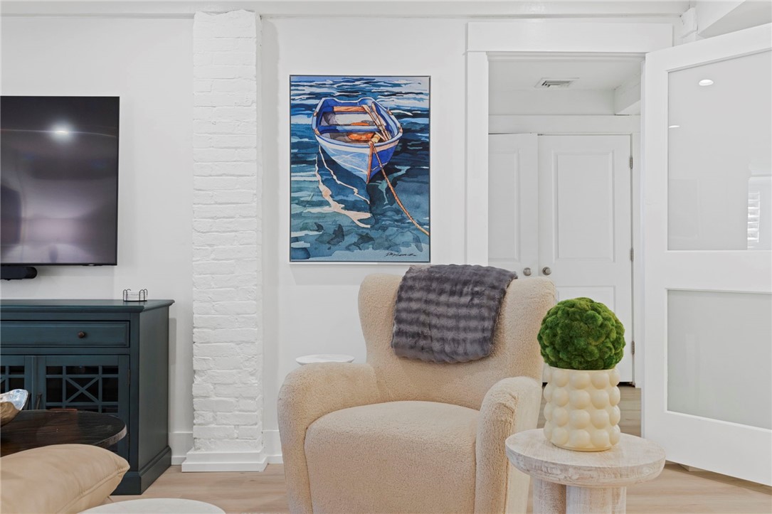 426 Spring Street B101
