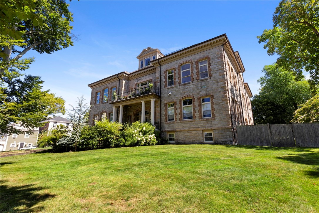 426 Spring Street B101