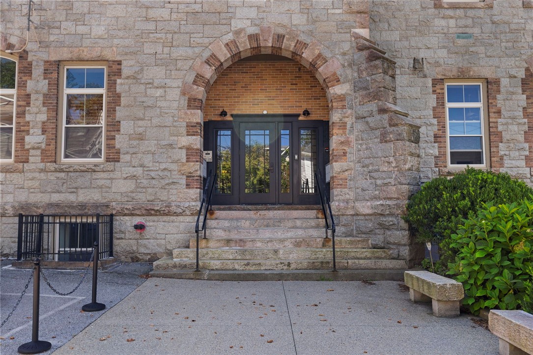 426 Spring Street B101