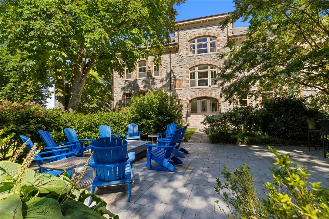 426 Spring Street B101