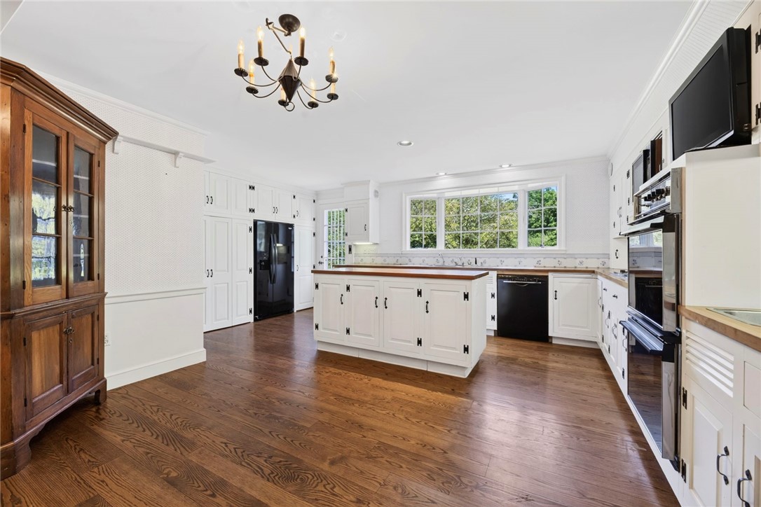 250 Rumstick Road