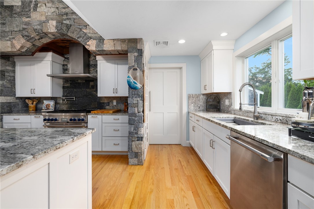 10 Maywood Road
