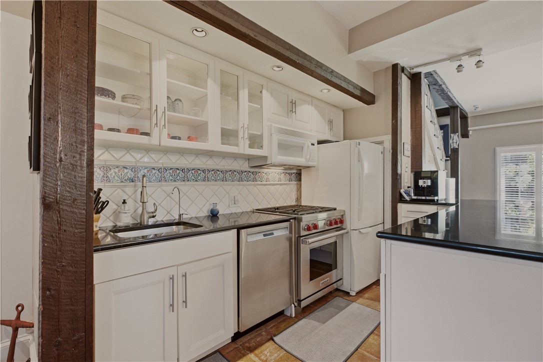 453 Bellevue Avenue CH