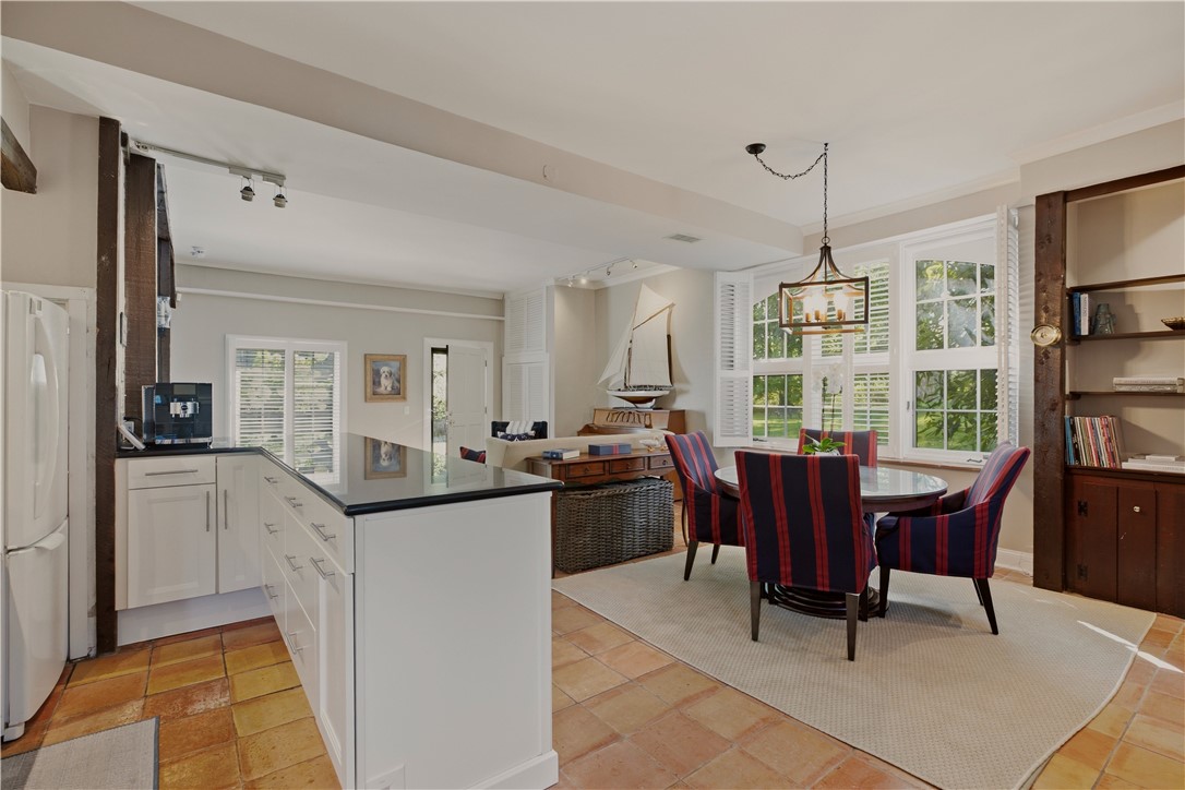453 Bellevue Avenue CH