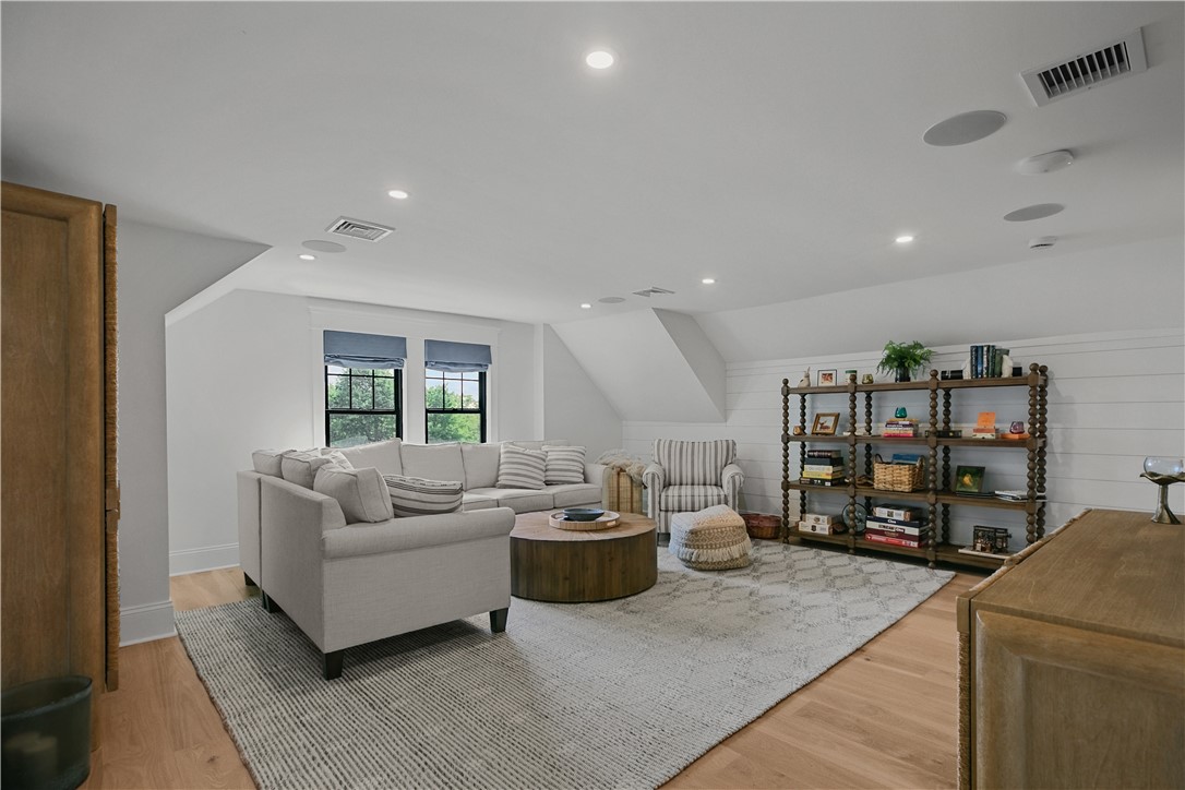 14 Kay Boulevard