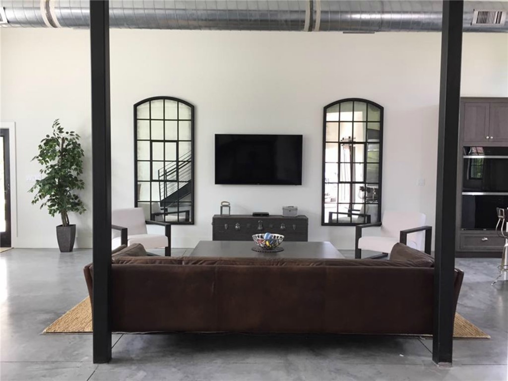 85 Third Beach Road