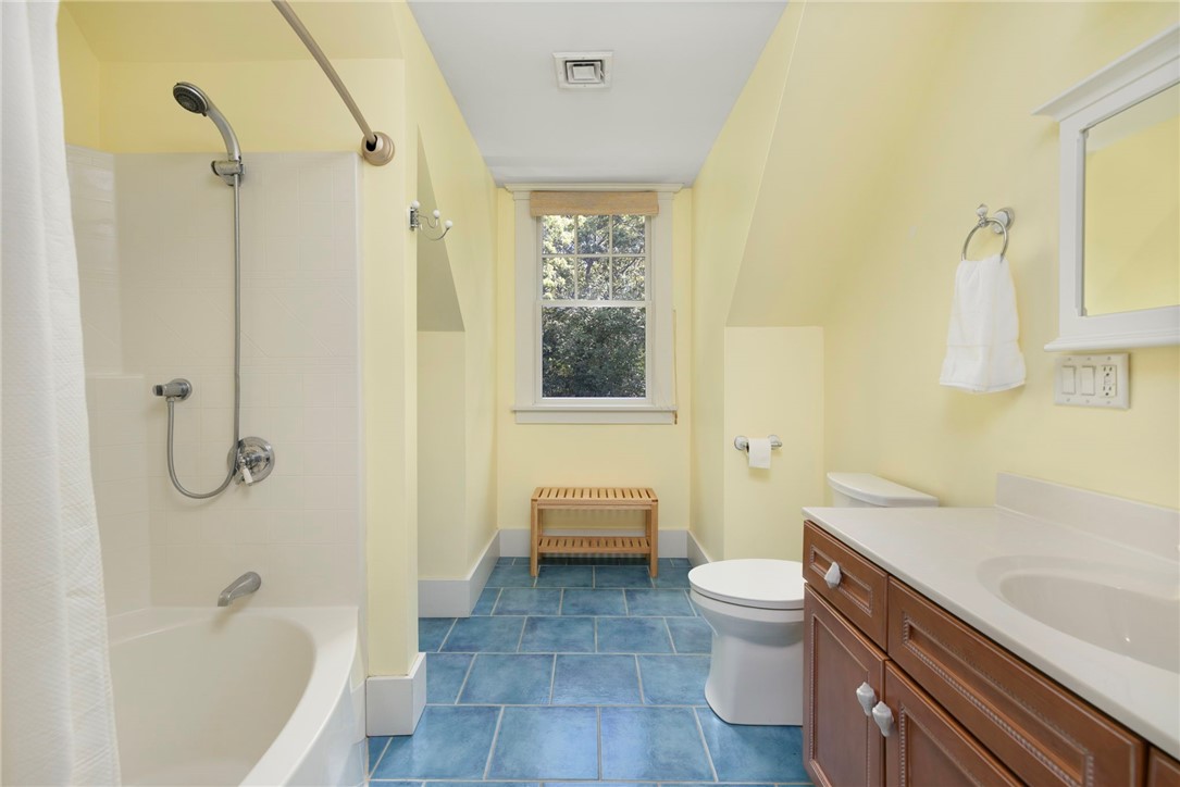 26 Thayer Avenue