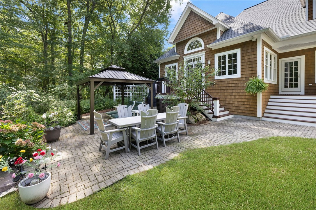 26 Thayer Avenue