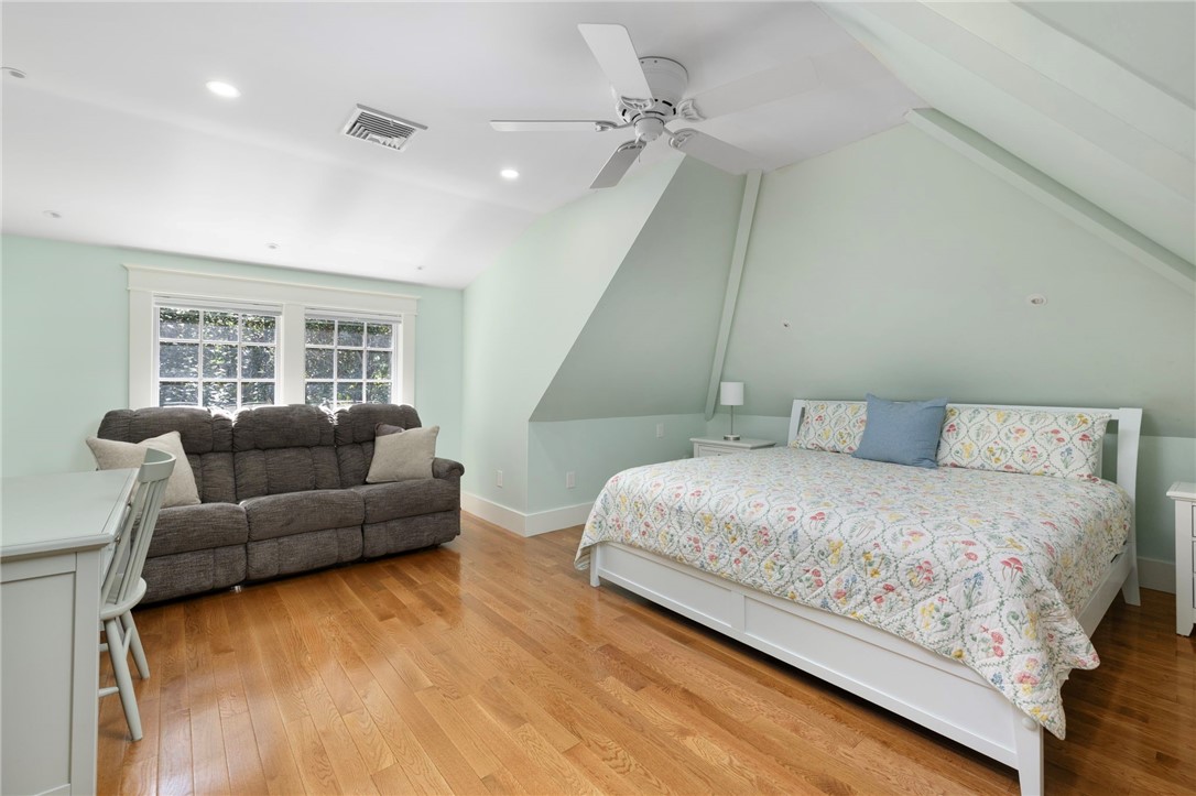 26 Thayer Avenue
