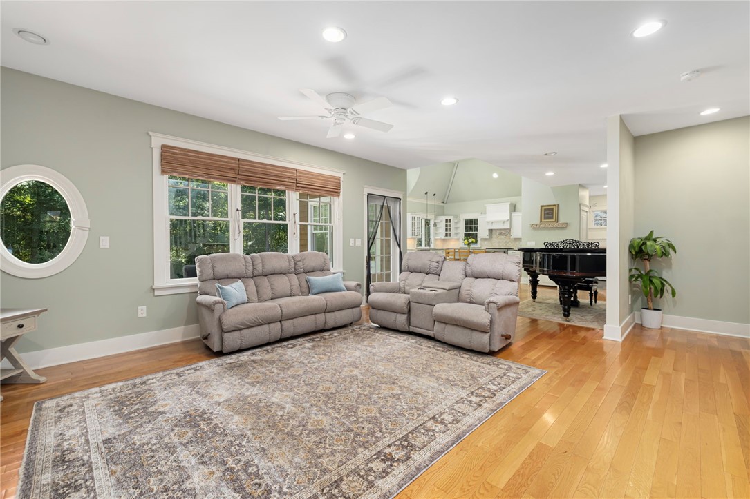 26 Thayer Avenue