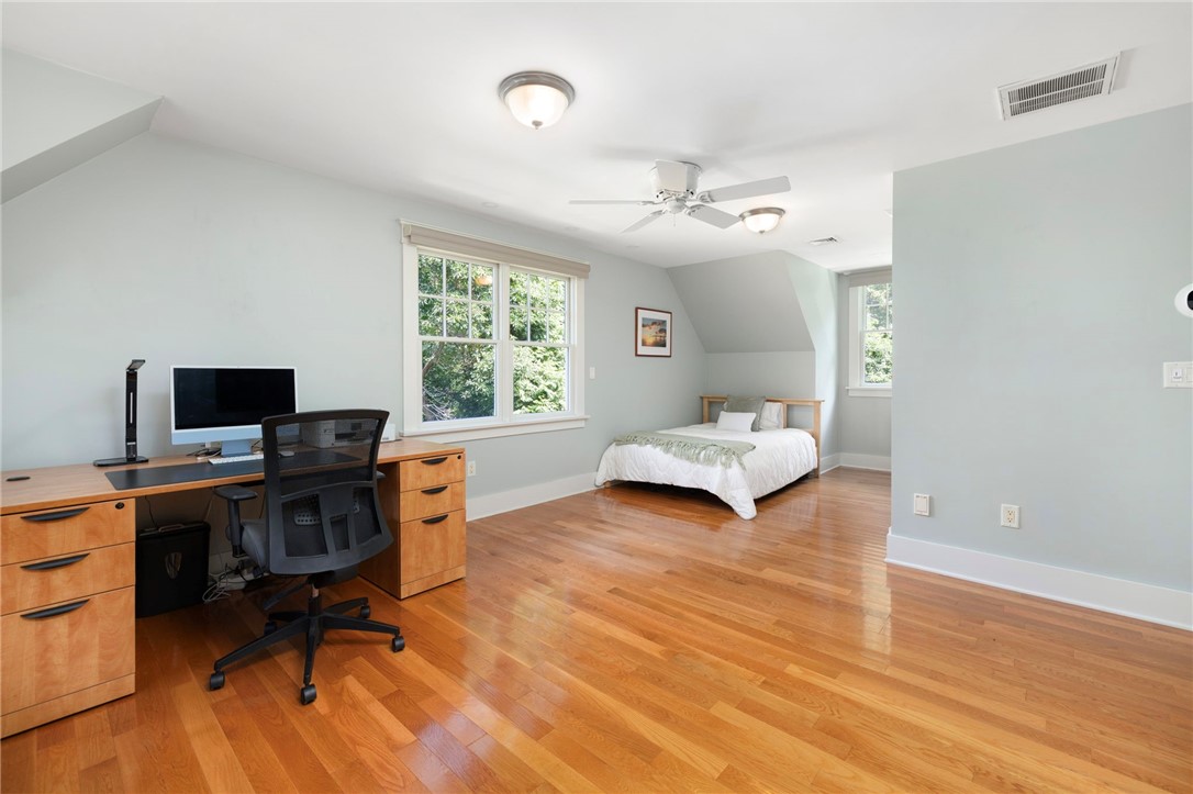 26 Thayer Avenue