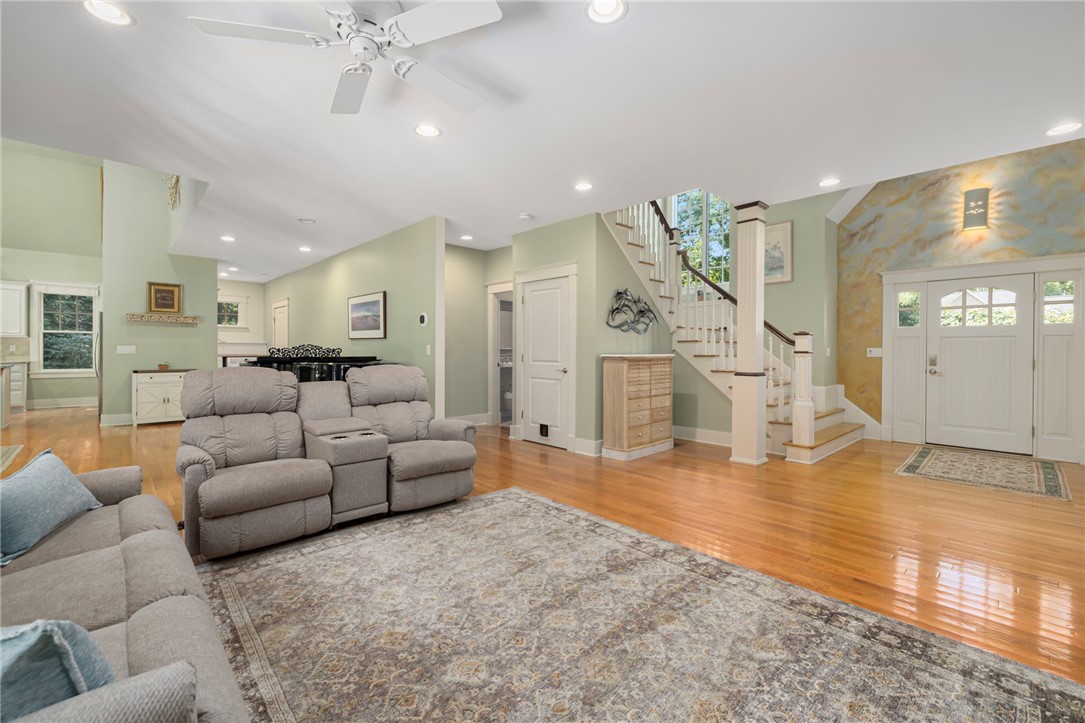 26 Thayer Avenue