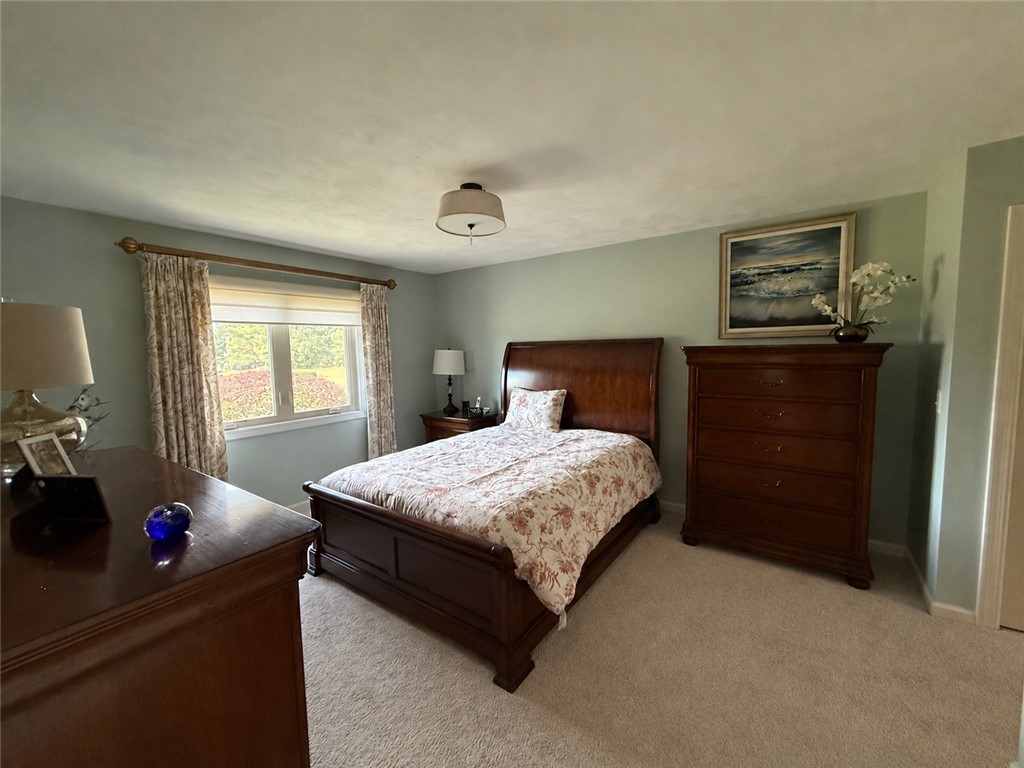 4 Shadowbrook Lane B