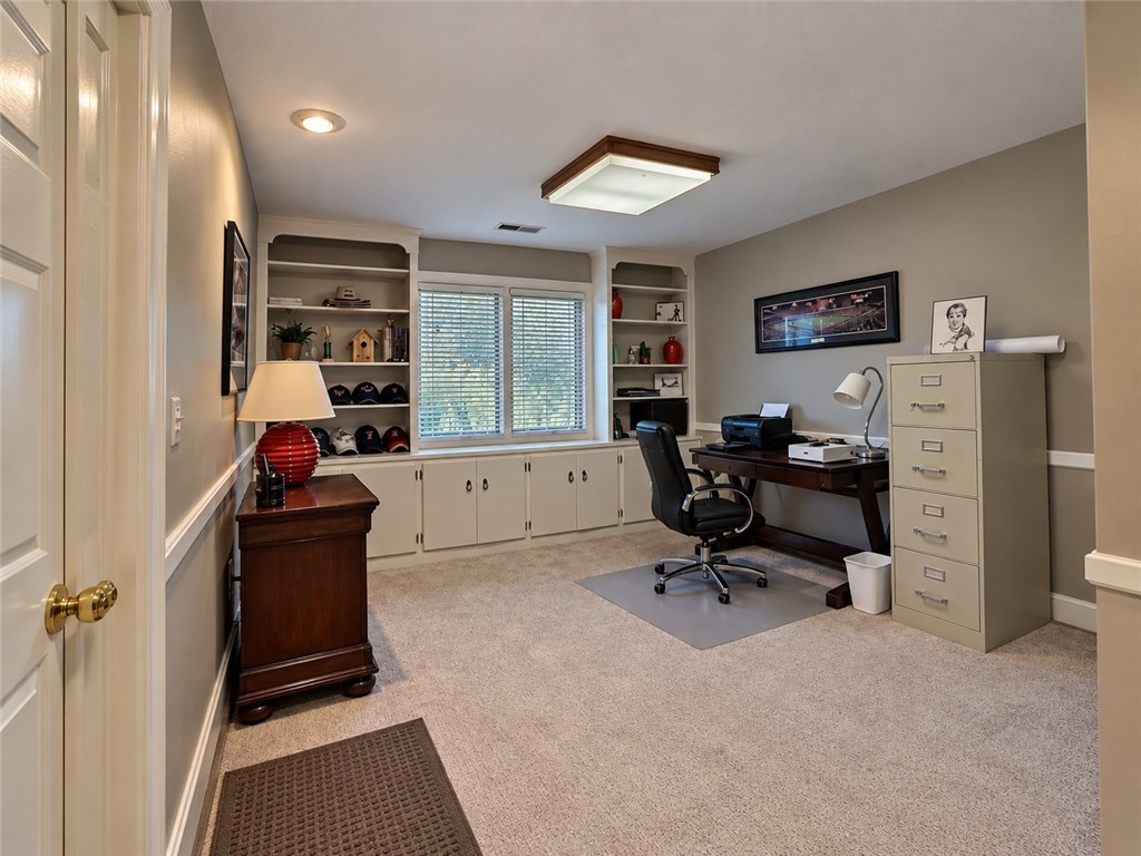 4 Shadowbrook Lane B
