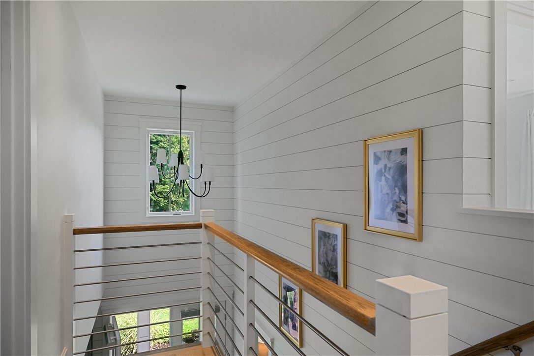 2040 East Main Road