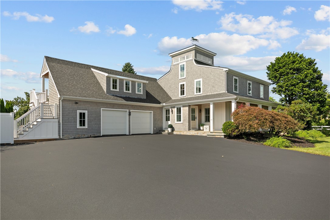 2040 East Main Road