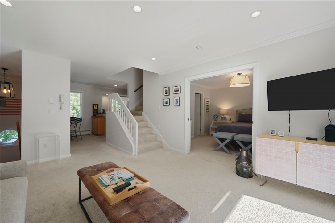 364 Bellevue Avenue D6