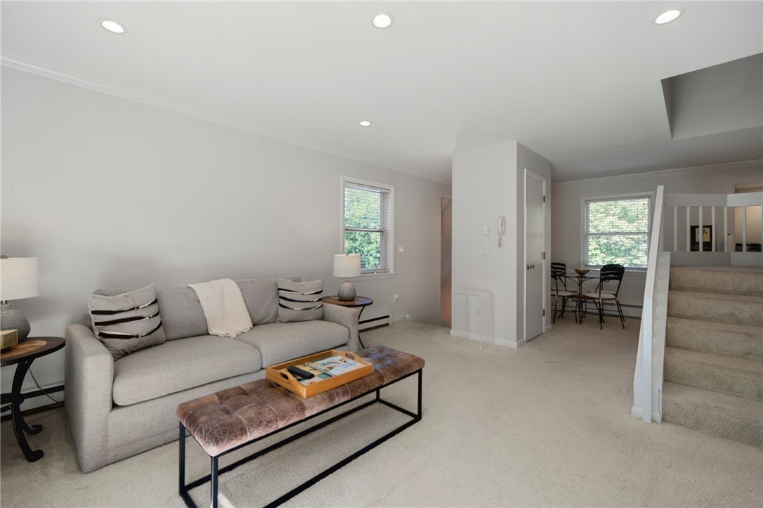 364 Bellevue Avenue D6