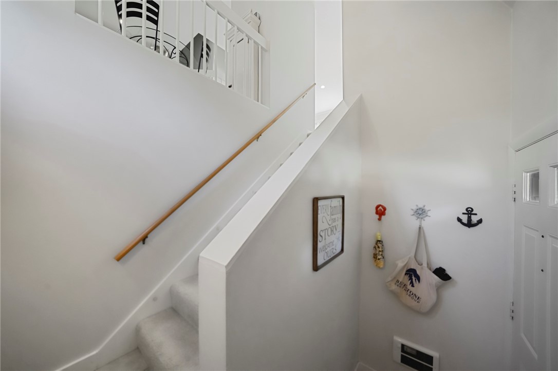 364 Bellevue Avenue D6