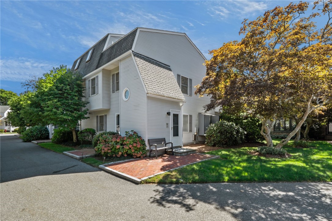364 Bellevue Avenue D6