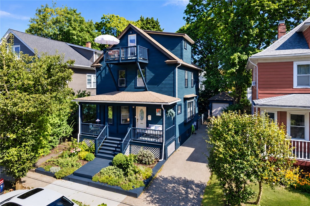 12 Glendale Avenue