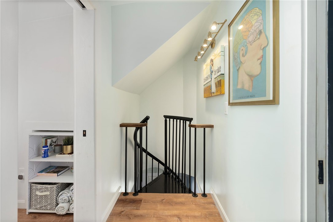 12 Glendale Avenue