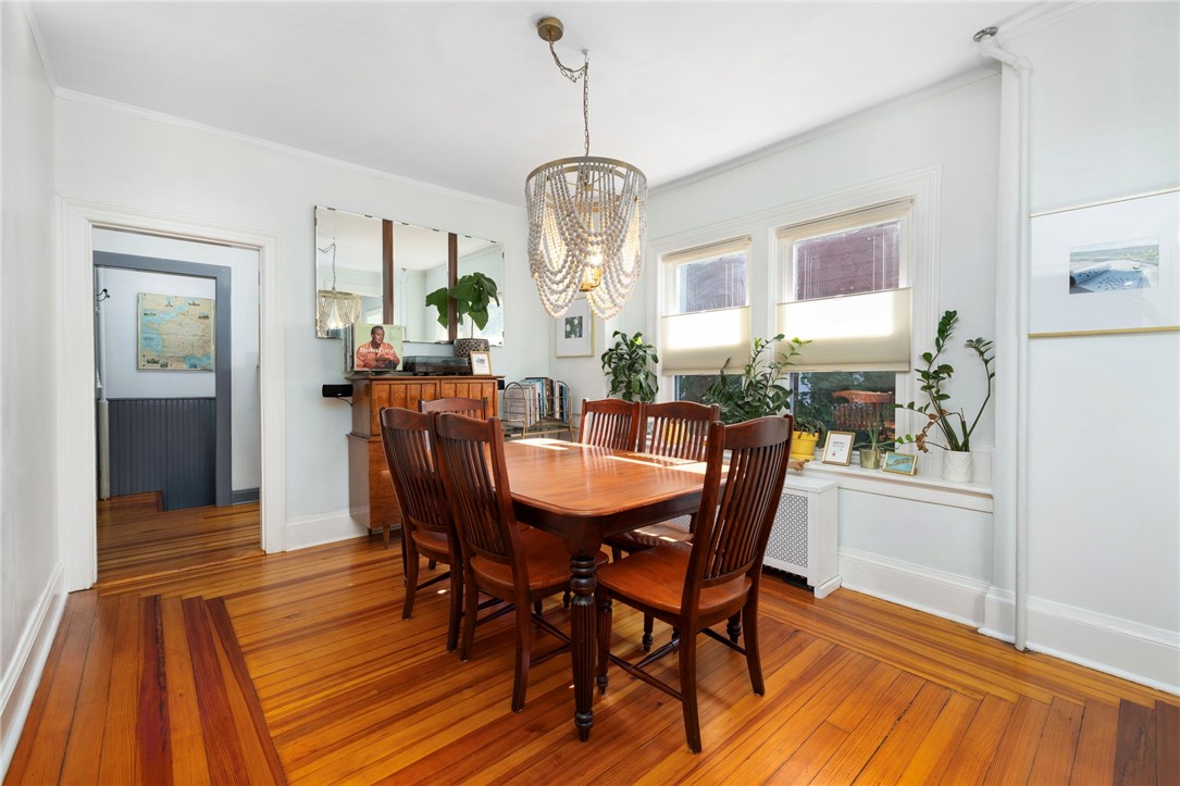 12 Glendale Avenue