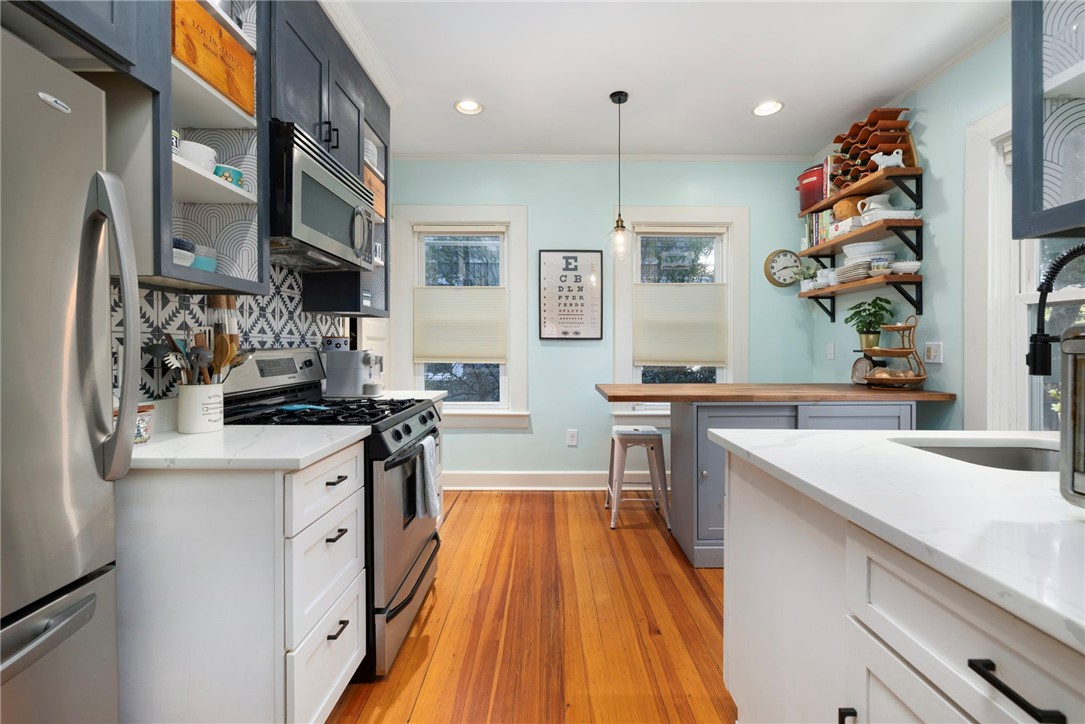 12 Glendale Avenue