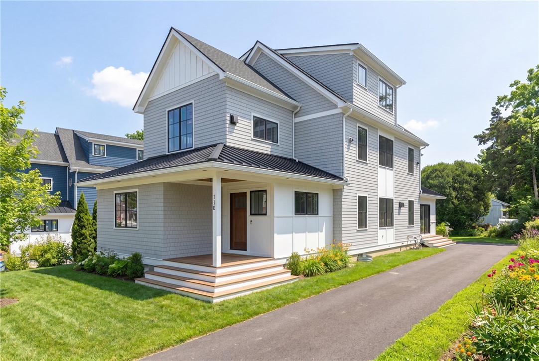 118 Newport Avenue