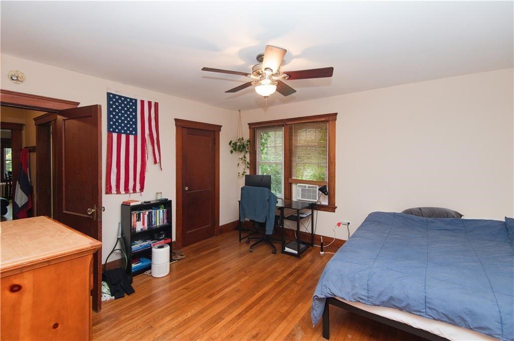 556 East Main Road