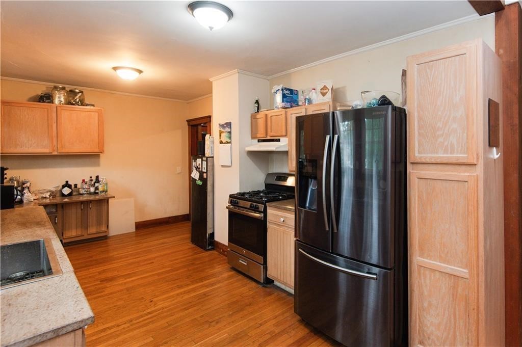556 East Main Road