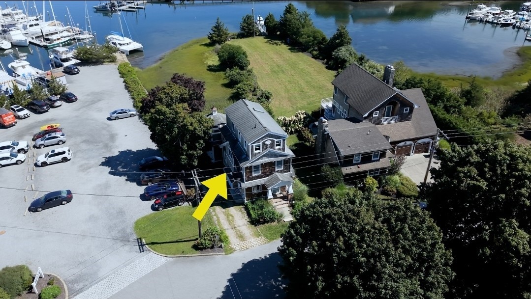 61 Esmond Avenue